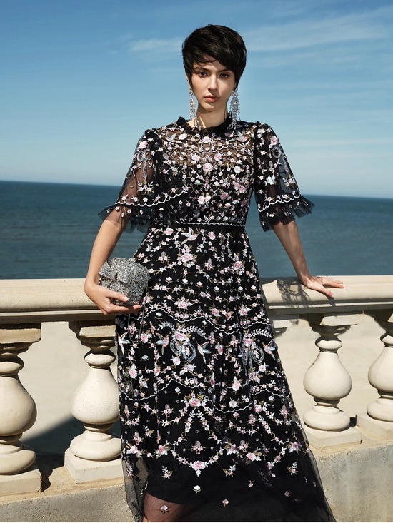 Rich Radi Q’s Dresses & Skirts - Rich Radi Q’S Black Floral Embroidered Lace Midi Dress